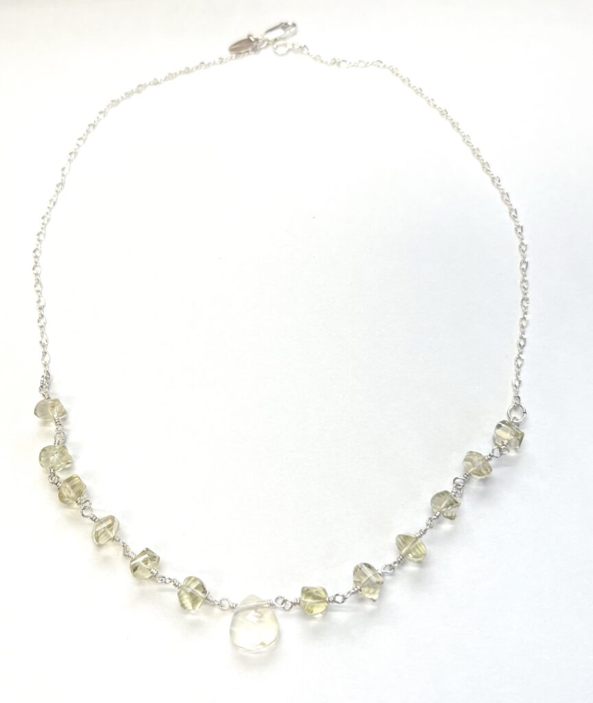 “A touch of lemon” necklace